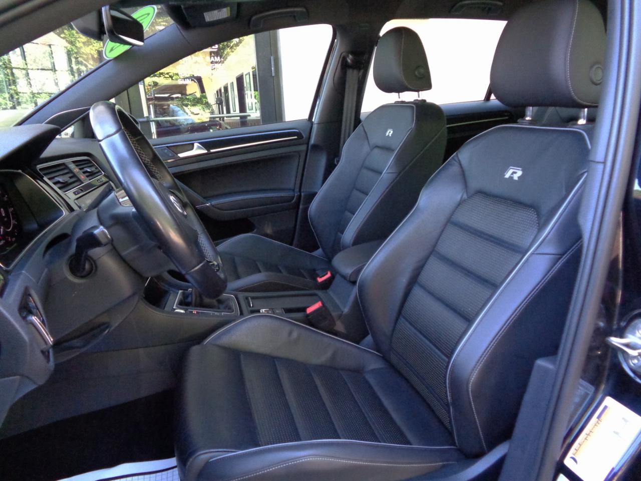 Volkswagen Golf R 2.0T Manual w/DCC/Nav 2019