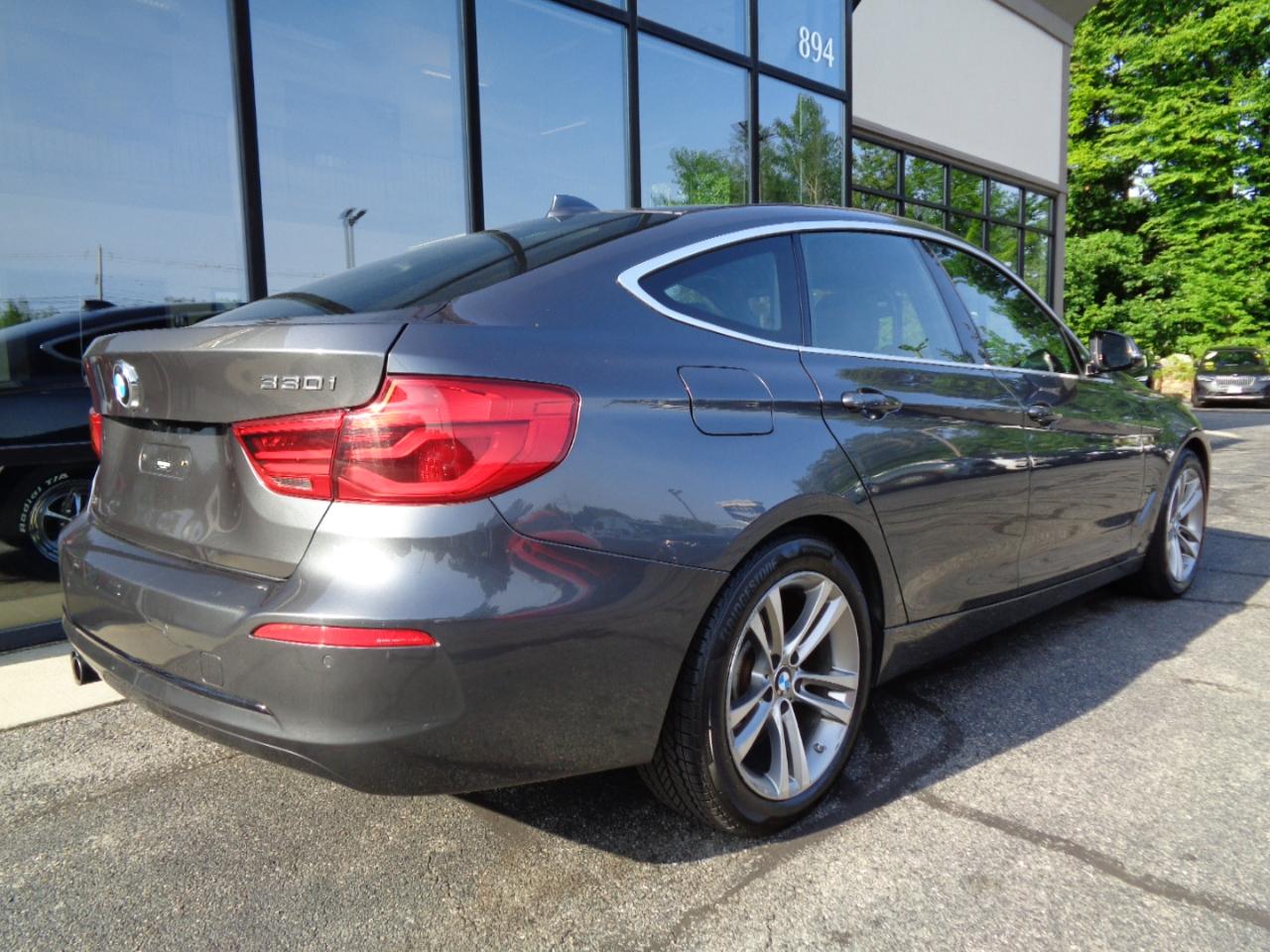 BMW 3 Series 330i xDrive Gran Turismo 2019