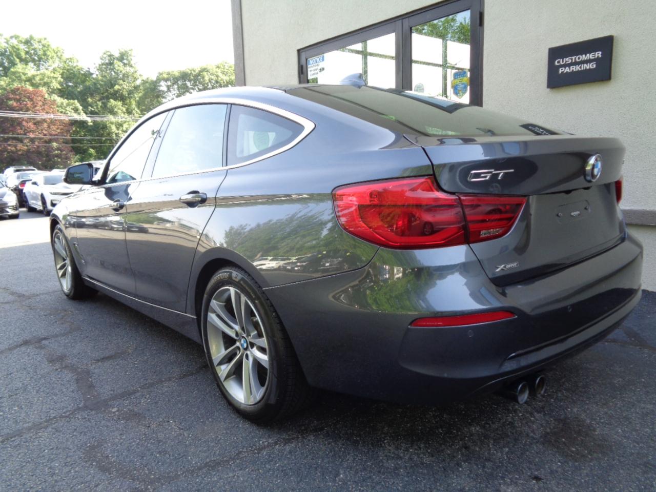 BMW 3 Series 330i xDrive Gran Turismo 2019