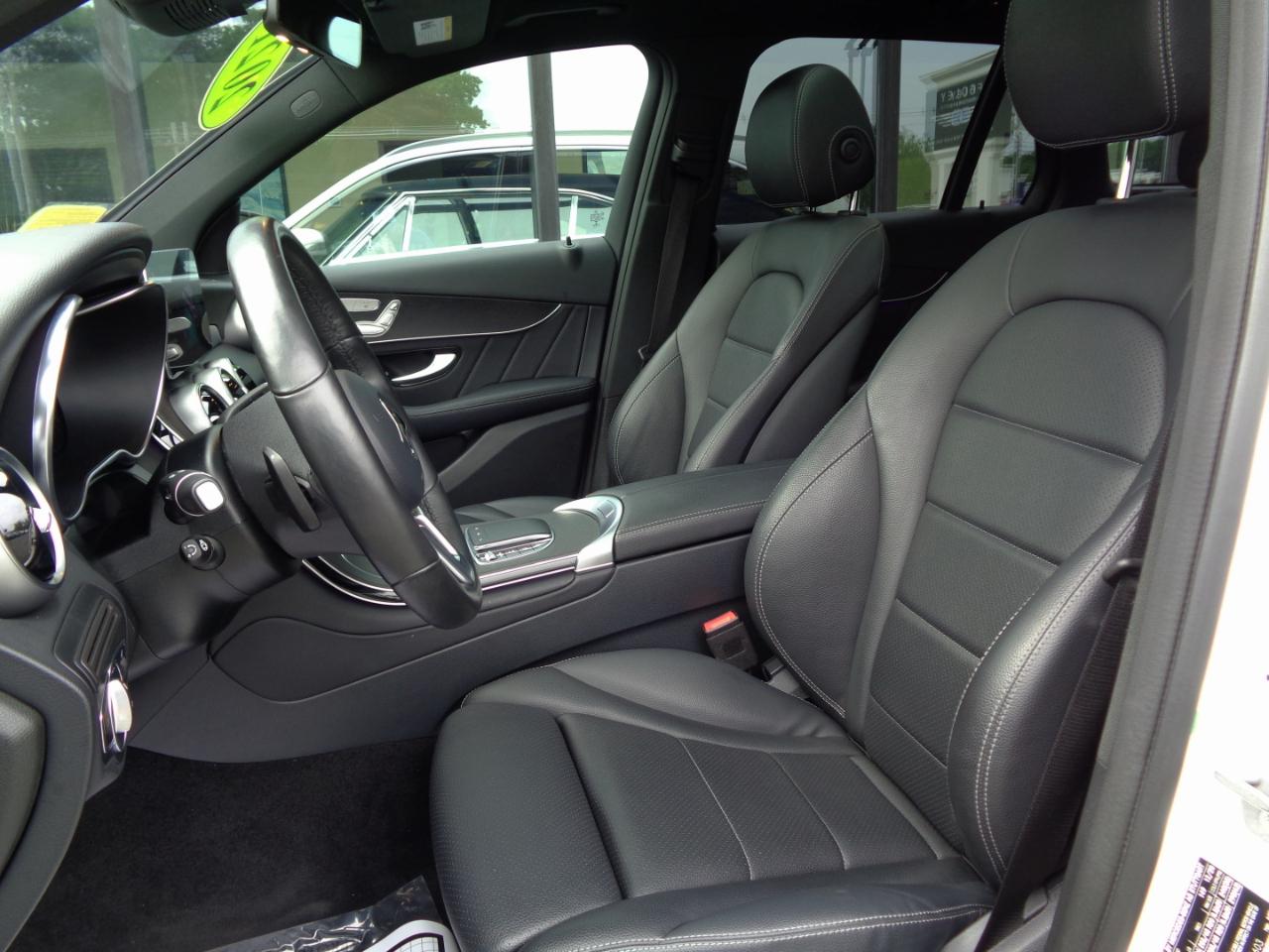 Mercedes-Benz GLC GLC 300 4MATIC SUV 2021