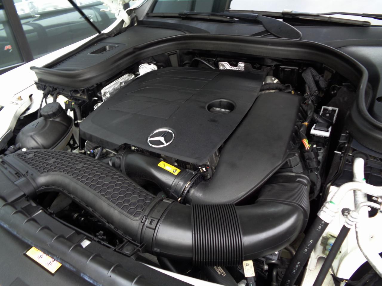 Mercedes-Benz GLC GLC 300 4MATIC SUV 2021