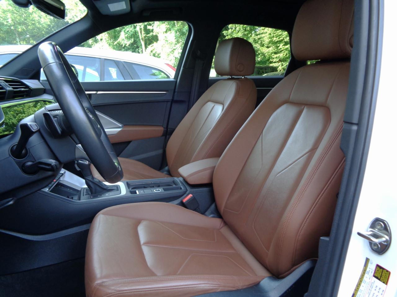Audi Q3 S line Premium 45 TFSI quattro 2024