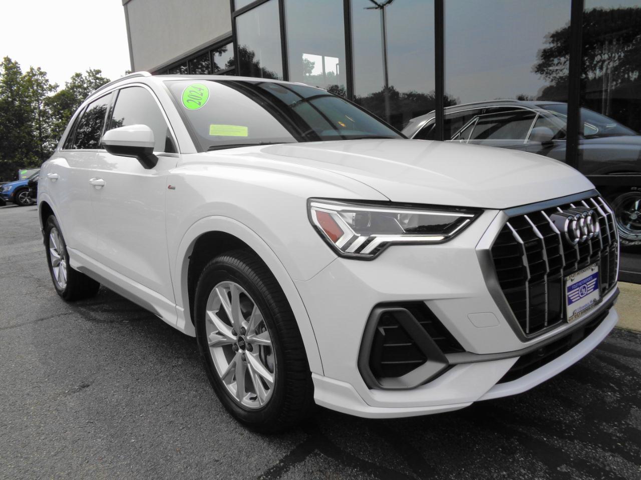 Audi Q3 S line Premium 45 TFSI quattro 2024