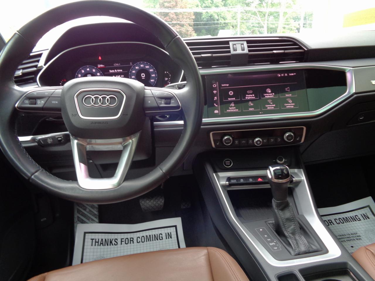 Audi Q3 S line Premium 45 TFSI quattro 2024