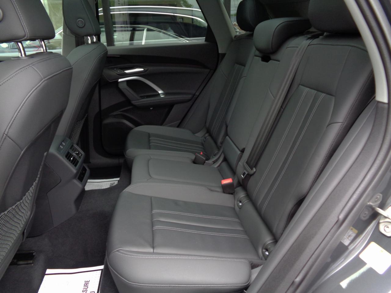 Audi Q5 Premium 2.0 TFSI quattro 2025