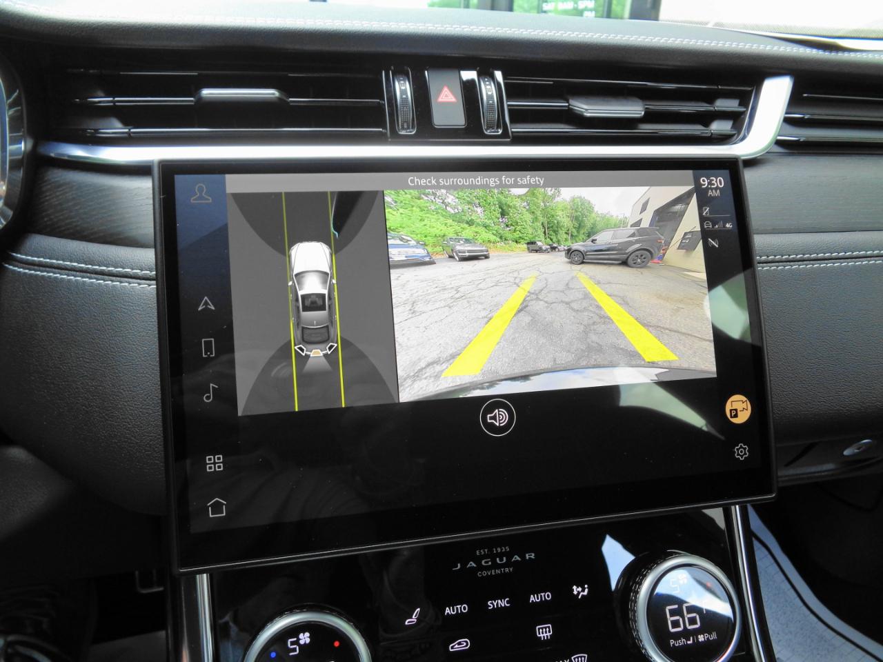 Jaguar XF R-Dynamic SE Sedan AWD 2024