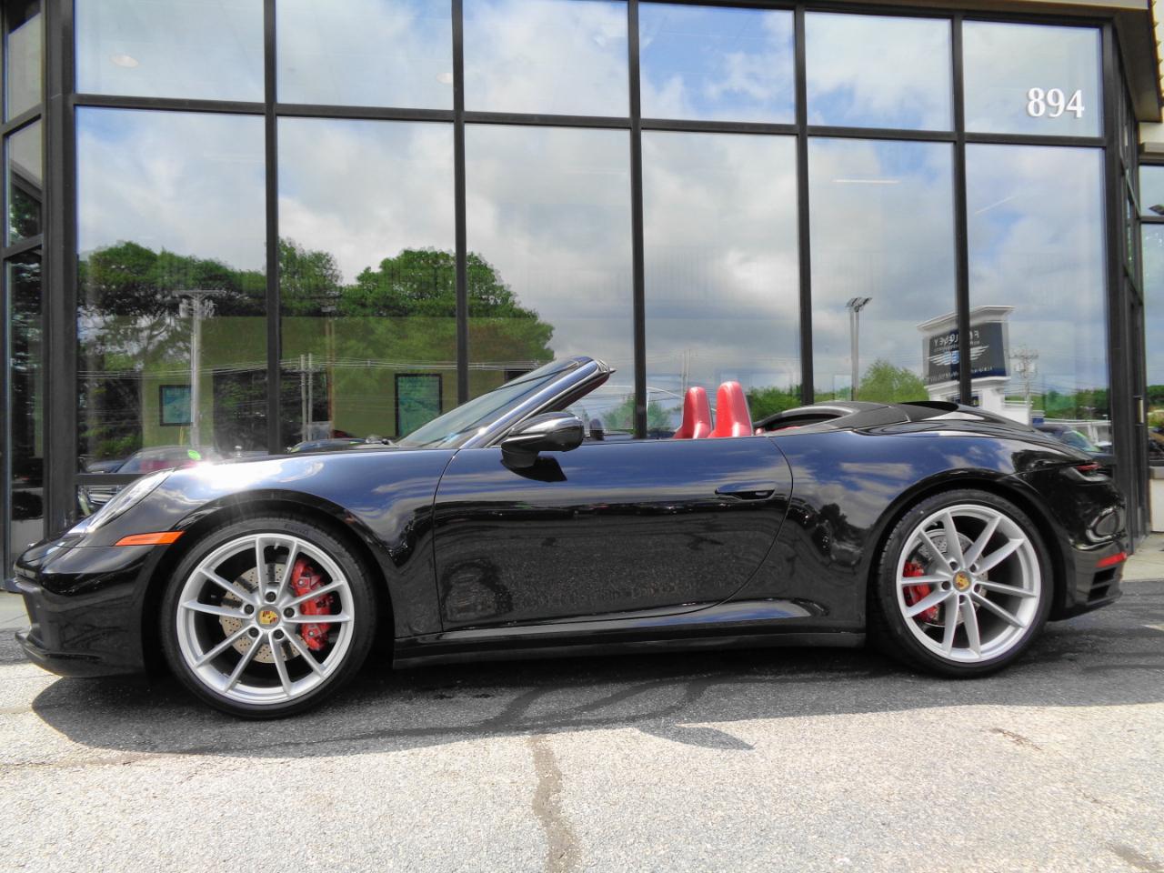 Porsche 911 Carrera Cabriolet 2021