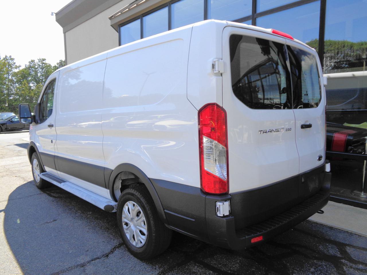 Ford Transit Cargo Van T-250 130" Low Rf 9070 GVWR RWD 2025
