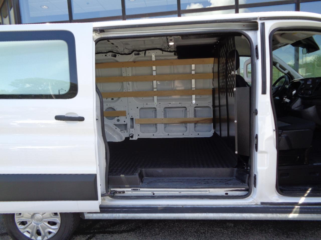 Ford Transit Cargo Van T-250 130" Low Rf 9070 GVWR RWD 2025