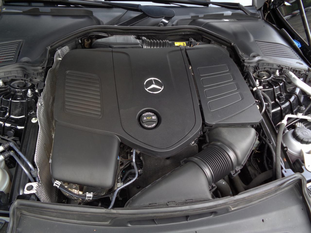 Mercedes-Benz C-Class C 300 4MATIC Sedan 2023
