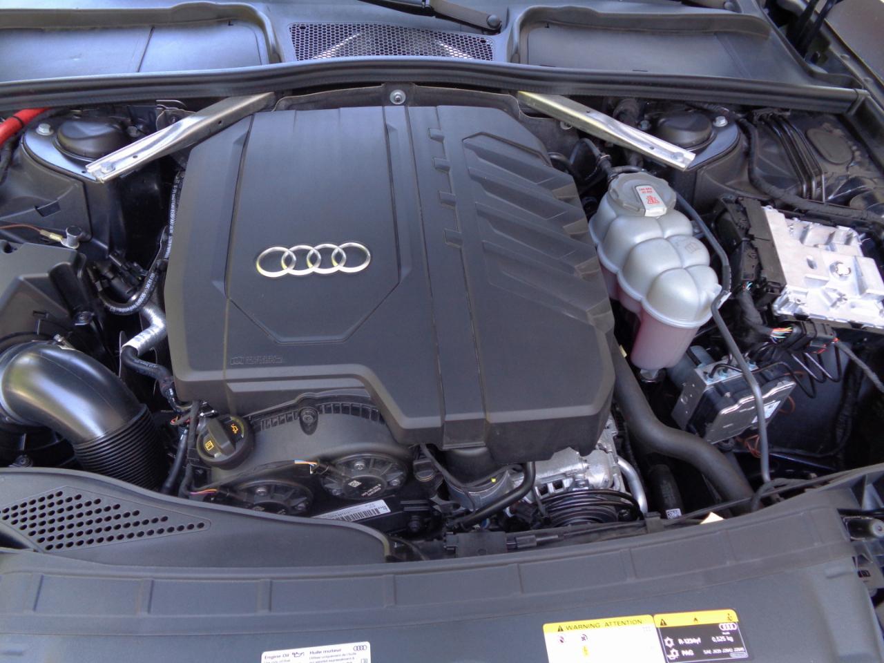 Audi A4 Sedan S line Premium Plus 45 TFSI quattro 2022