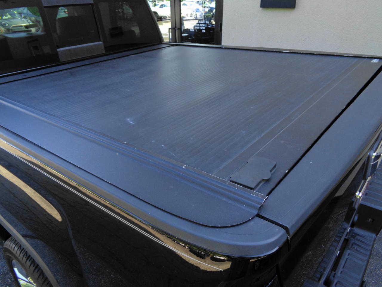 GMC Sierra 1500 4WD Crew Cab 143.5" Denali 2017