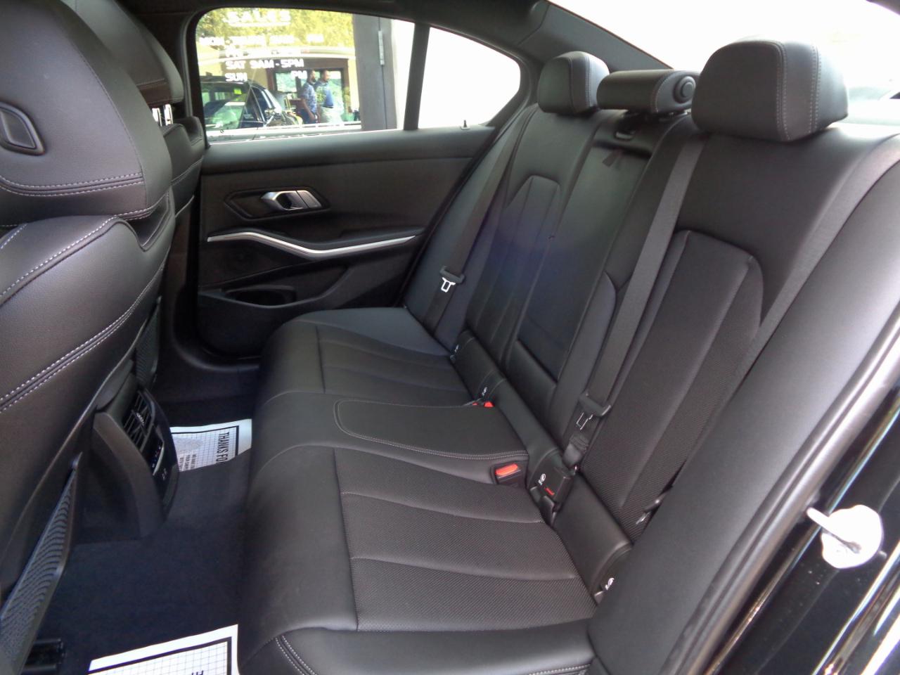 BMW 3 Series 330i xDrive Sedan 2023