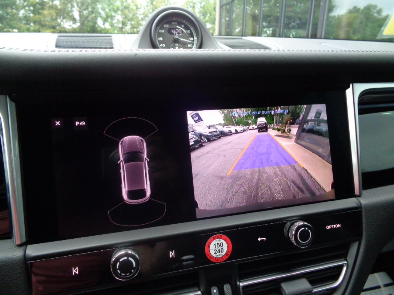 Porsche Macan T AWD 2024