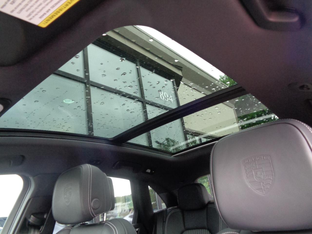 Porsche Macan T AWD 2024