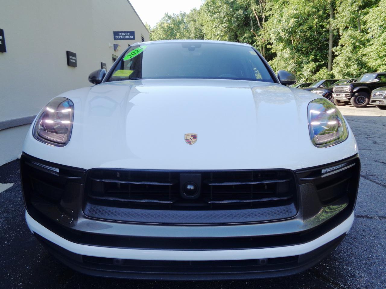 Porsche Macan T AWD 2024