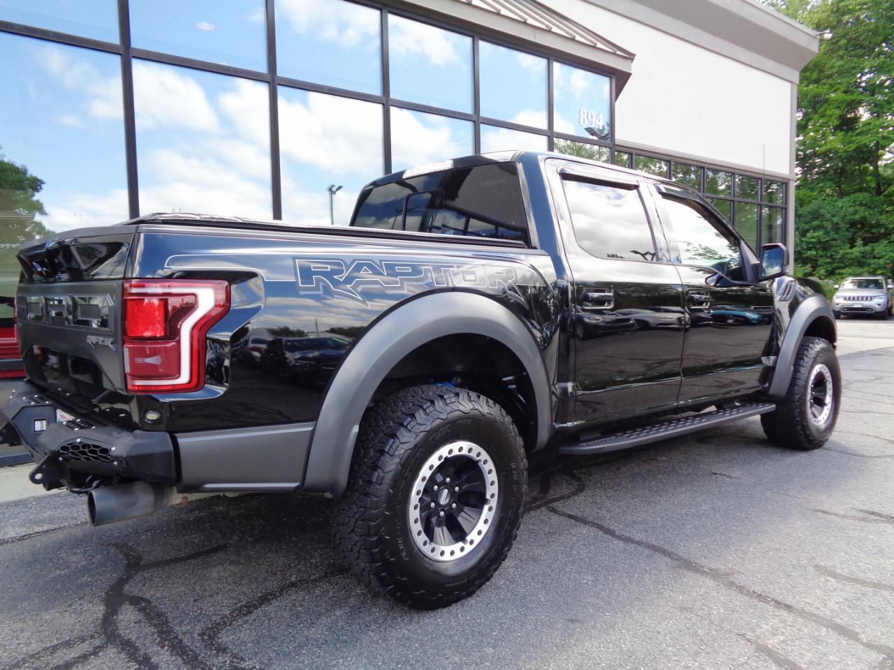 Ford F-150 Raptor 4WD SuperCrew 5.5' Box 2017
