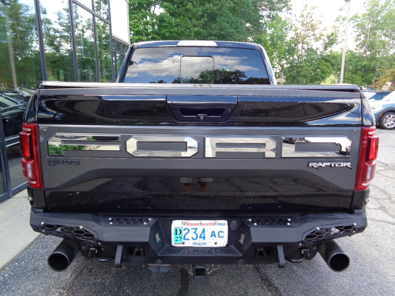 Ford F-150 Raptor 4WD SuperCrew 5.5' Box 2017