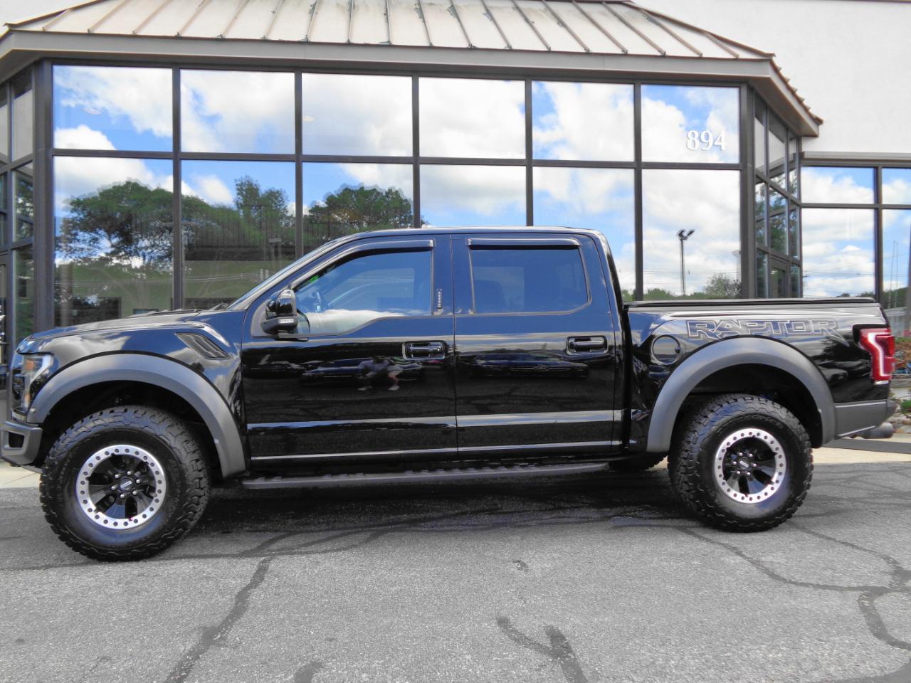 Ford F-150 Raptor 4WD SuperCrew 5.5' Box 2017