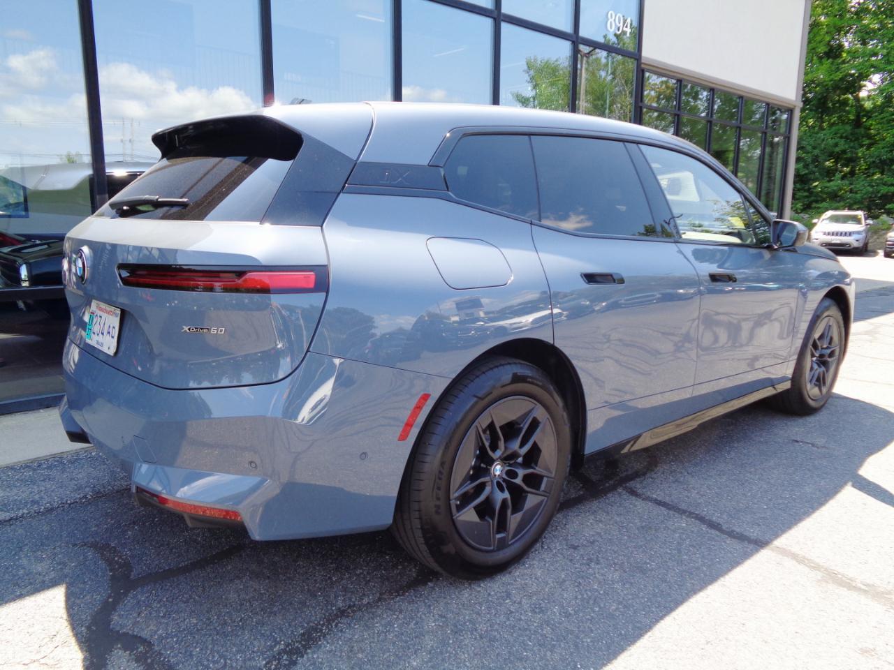 BMW iX xDrive60 Sports Activity Vehicle 2026
