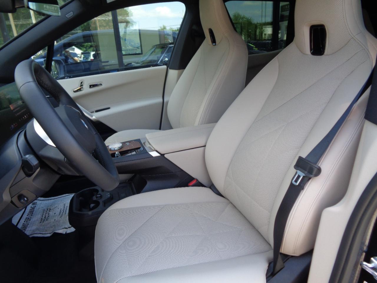 BMW iX xDrive60 Sports Activity Vehicle 2026