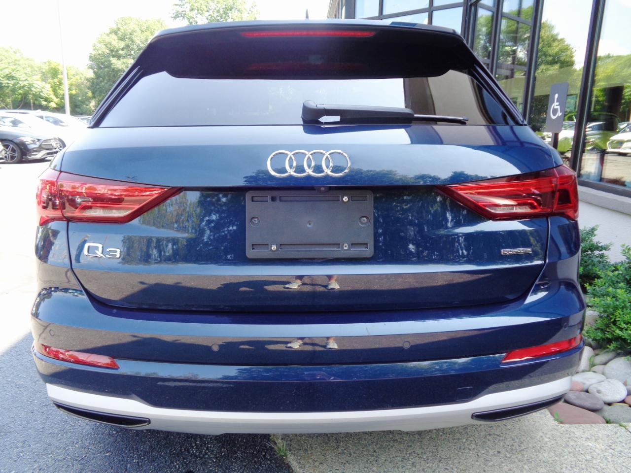 Audi Q3 Premium Plus 45 TFSI quattro 2020