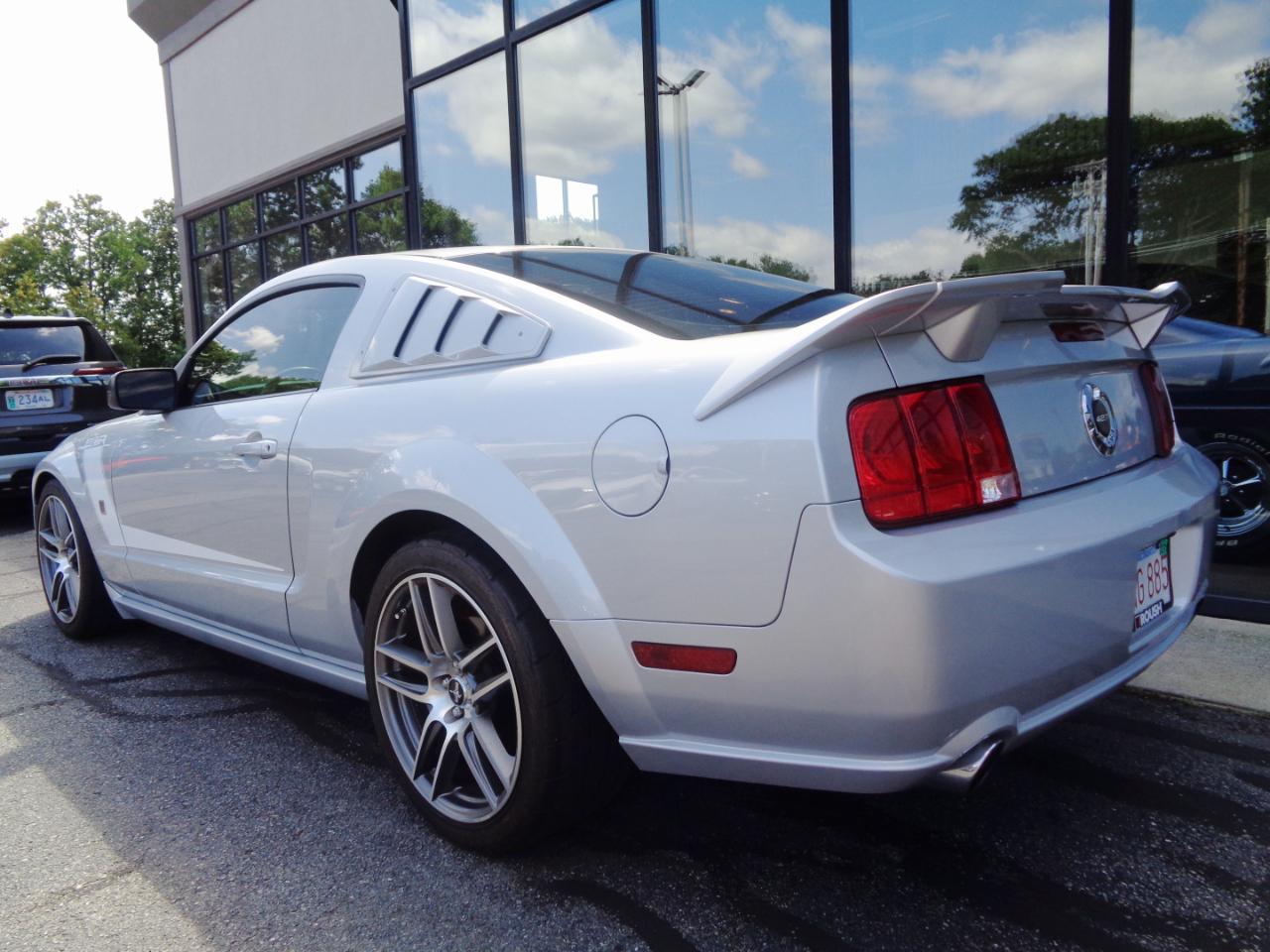 Ford Mustang  2007