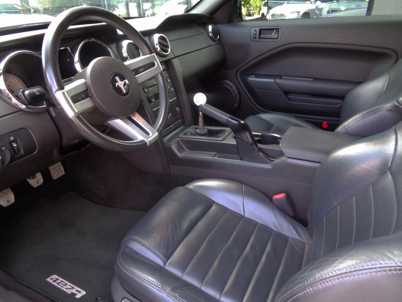 Ford Mustang  2007