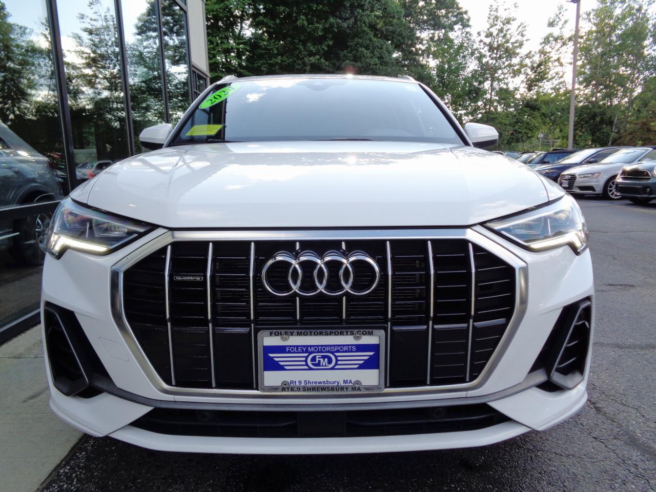 Audi Q3 S line Premium 45 TFSI quattro 2024