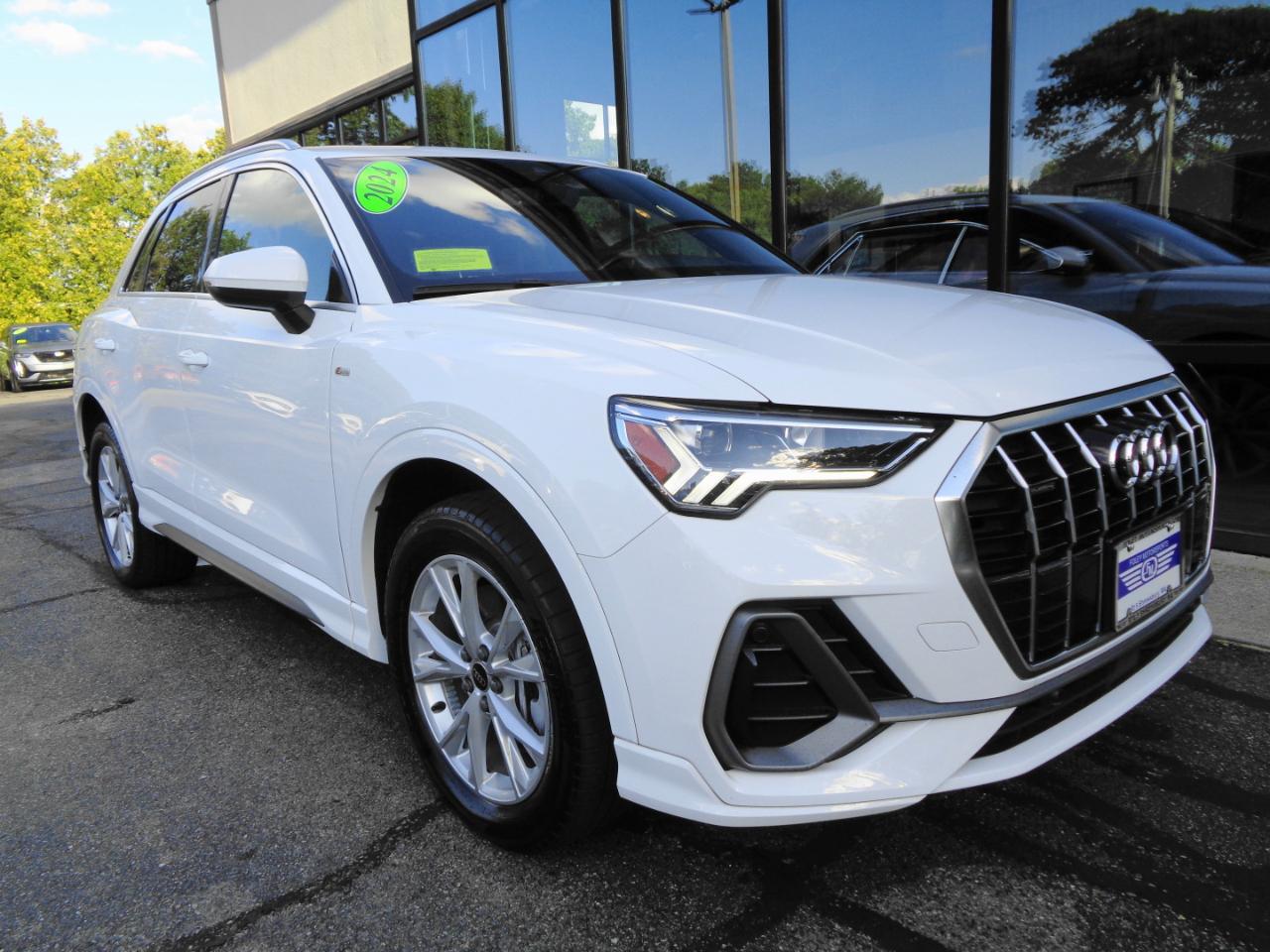 Audi Q3 S line Premium 45 TFSI quattro 2024
