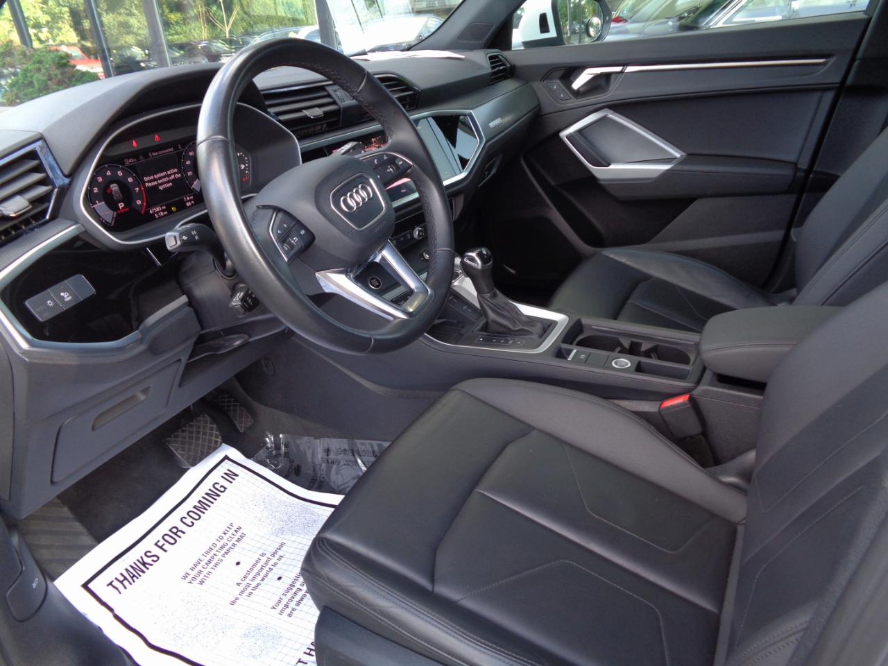 Audi Q3 S line Premium 45 TFSI quattro 2024