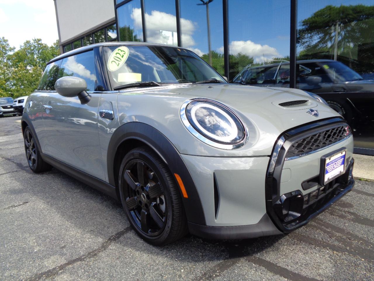 MINI Hardtop 2 Door Cooper S FWD 2023