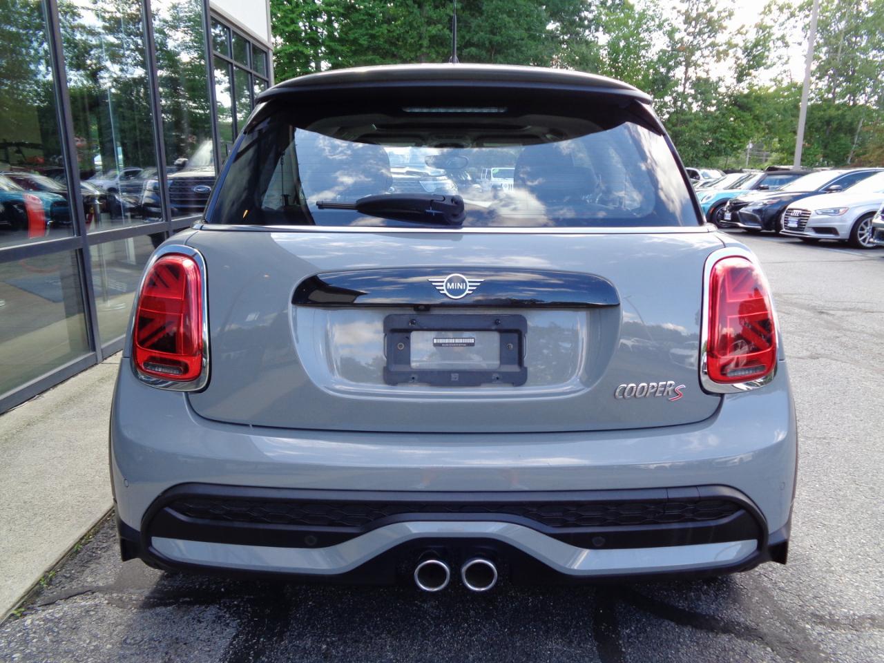 MINI Hardtop 2 Door Cooper S FWD 2023