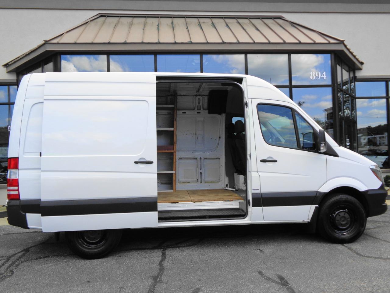 Mercedes-Benz Sprinter Cargo Vans RWD 2500 144" 2016