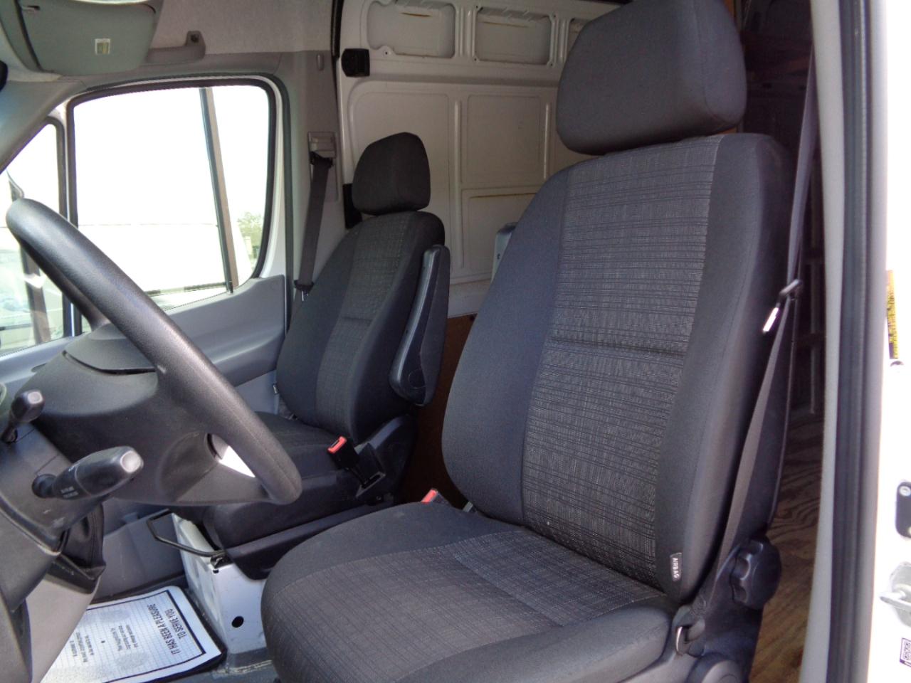 Mercedes-Benz Sprinter Cargo Vans RWD 2500 144" 2016