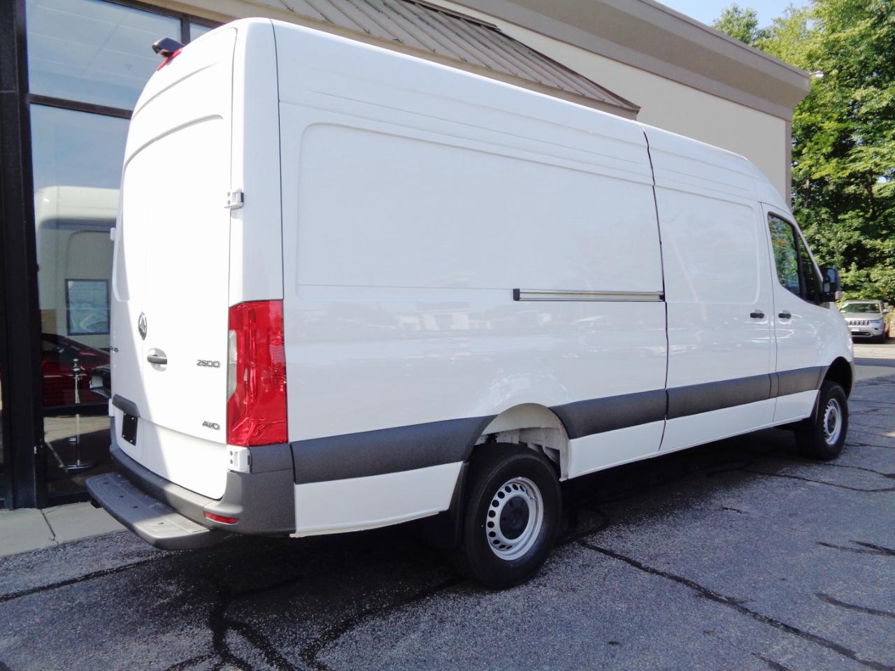 Mercedes-Benz Sprinter Cargo Van 2500 High Roof I4 Diesel HO 170" AWD 2025