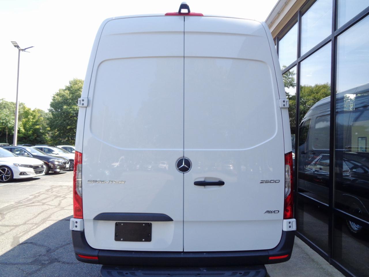 Mercedes-Benz Sprinter Cargo Van 2500 High Roof I4 Diesel HO 170" AWD 2025