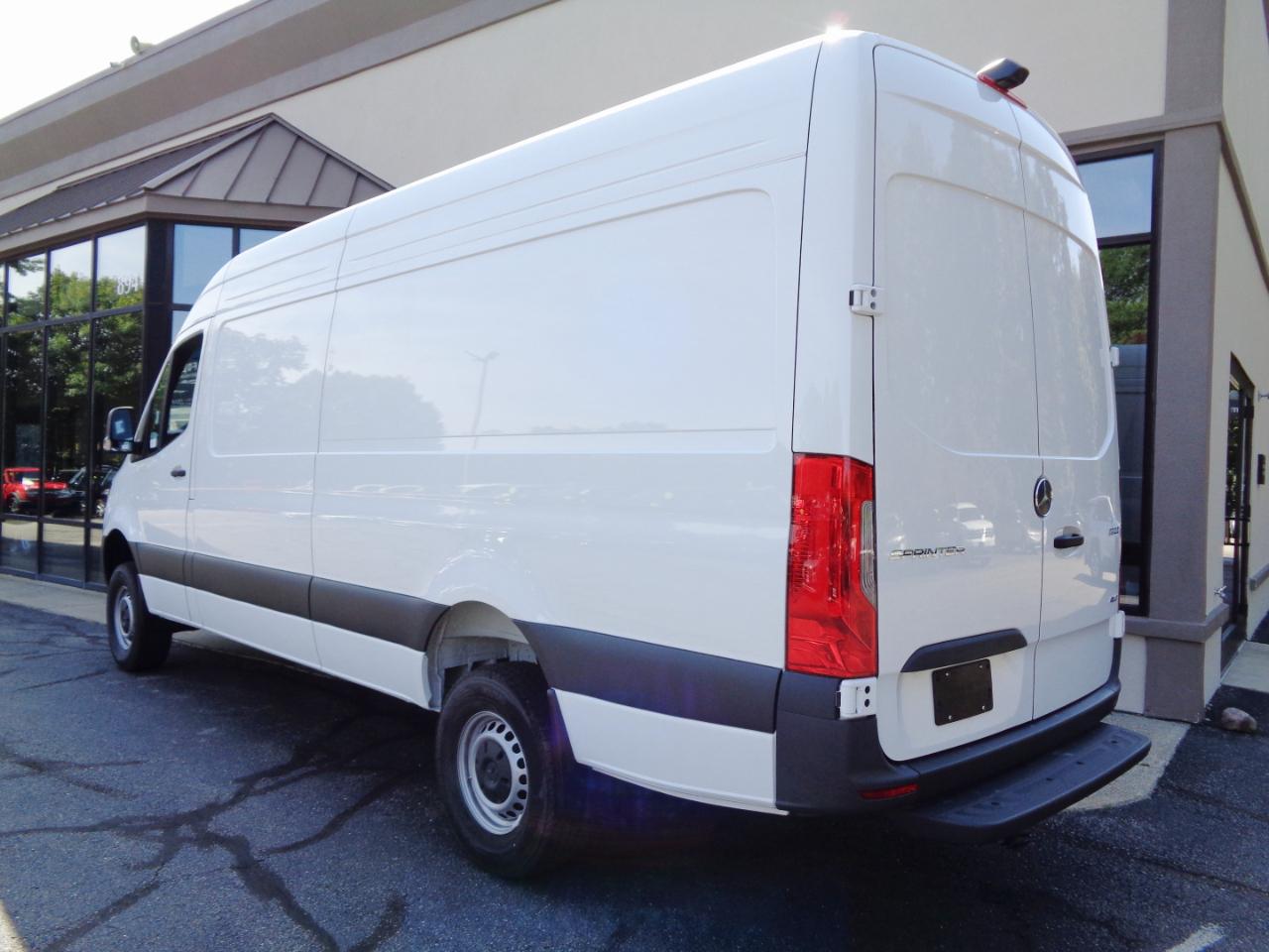 Mercedes-Benz Sprinter Cargo Van 2500 High Roof I4 Diesel HO 170" AWD 2025