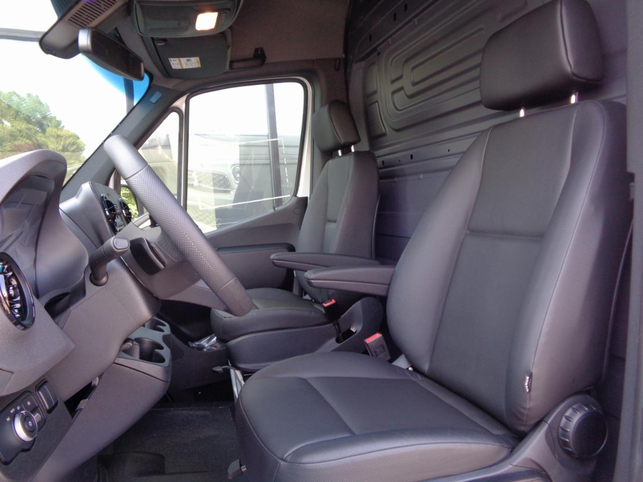 Mercedes-Benz Sprinter Cargo Van 2500 High Roof I4 Diesel HO 170" AWD 2025