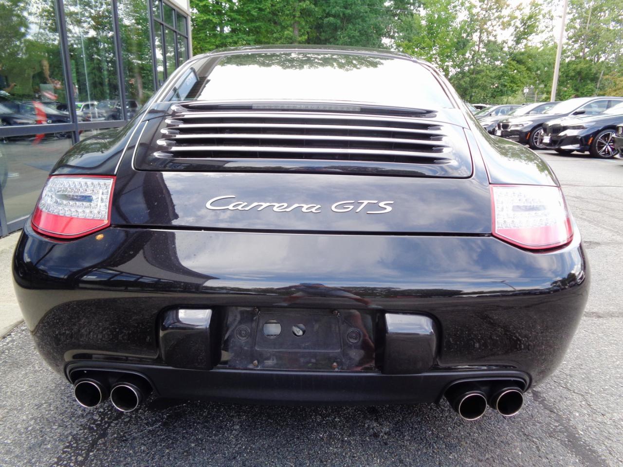 Porsche 911 2dr Cpe Carrera S 2011