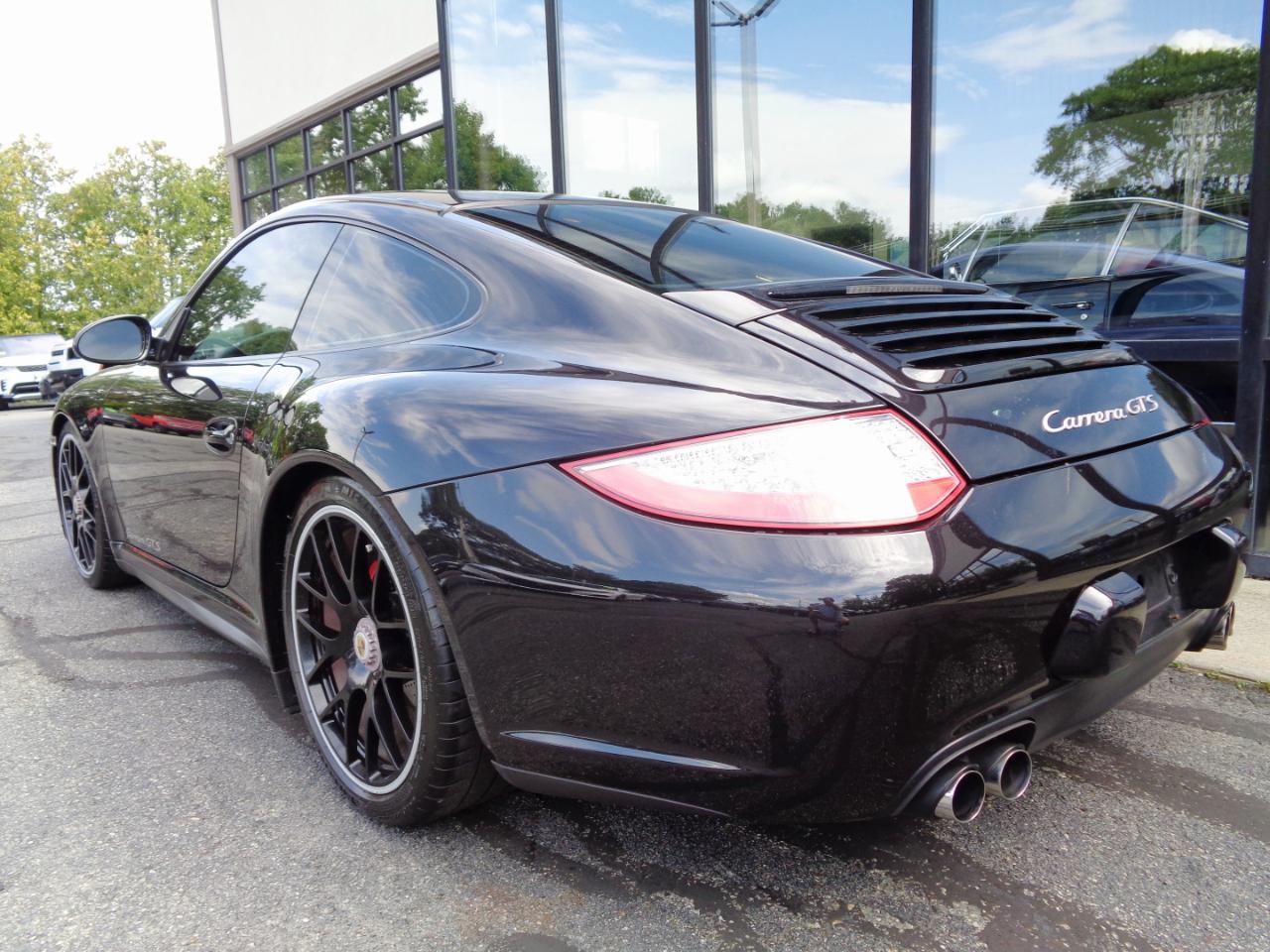 Porsche 911 2dr Cpe Carrera S 2011