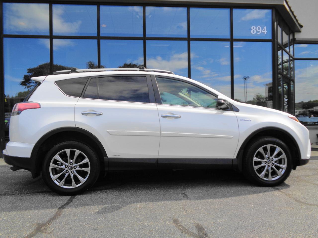 Toyota RAV4 Hybrid Limited AWD (Natl) 2018
