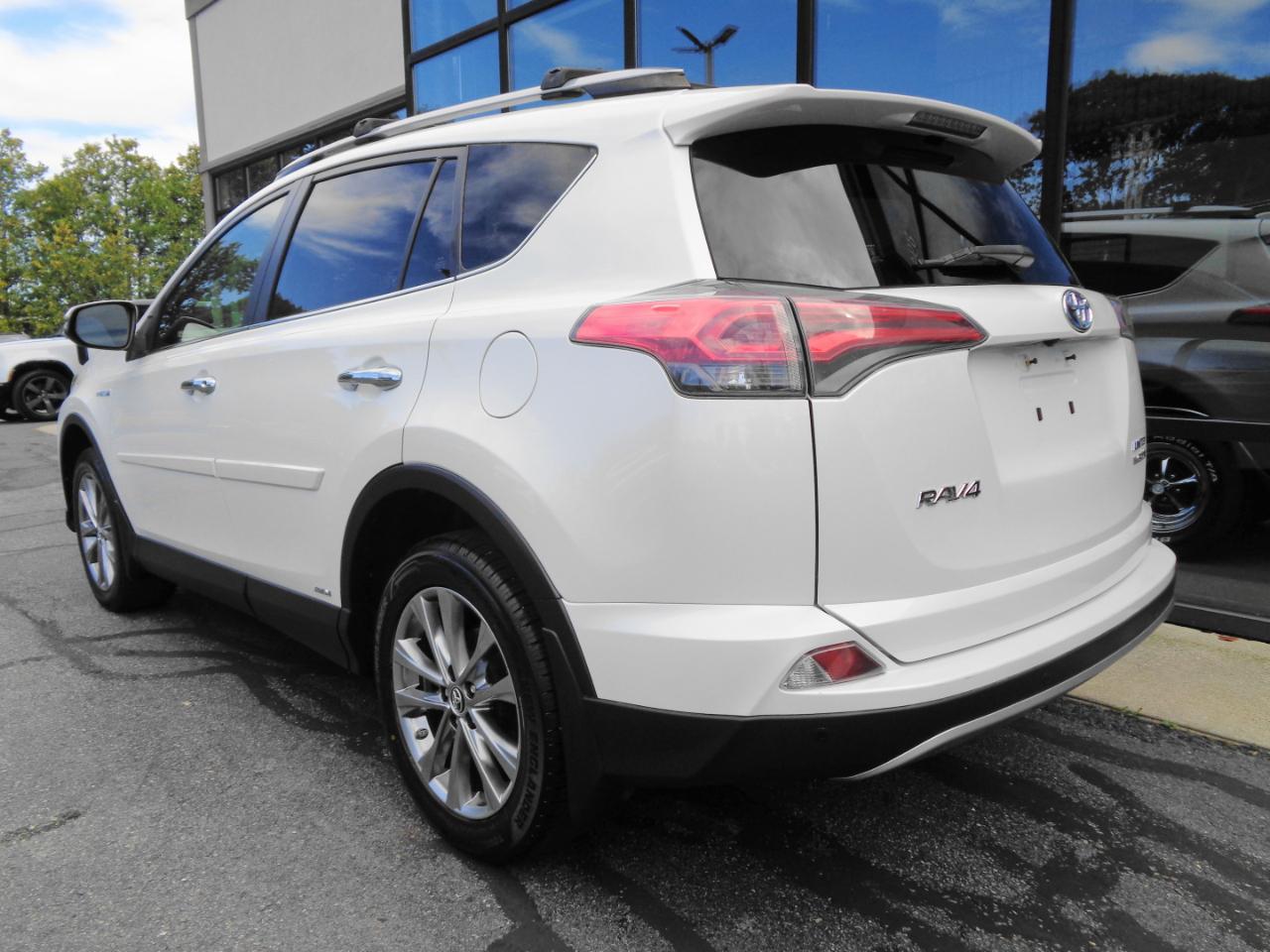 Toyota RAV4 Hybrid Limited AWD (Natl) 2018