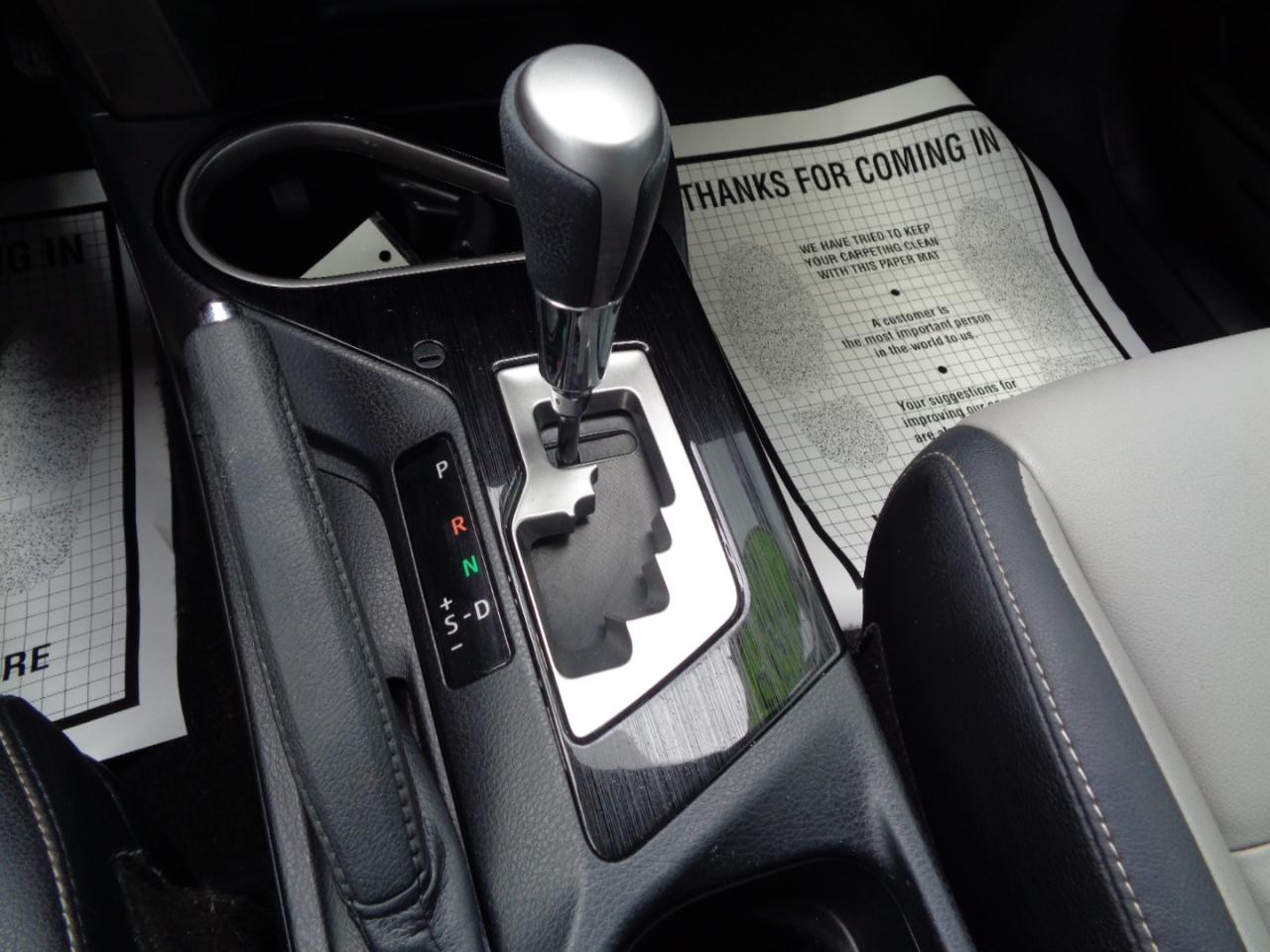 Toyota RAV4 Hybrid Limited AWD (Natl) 2018