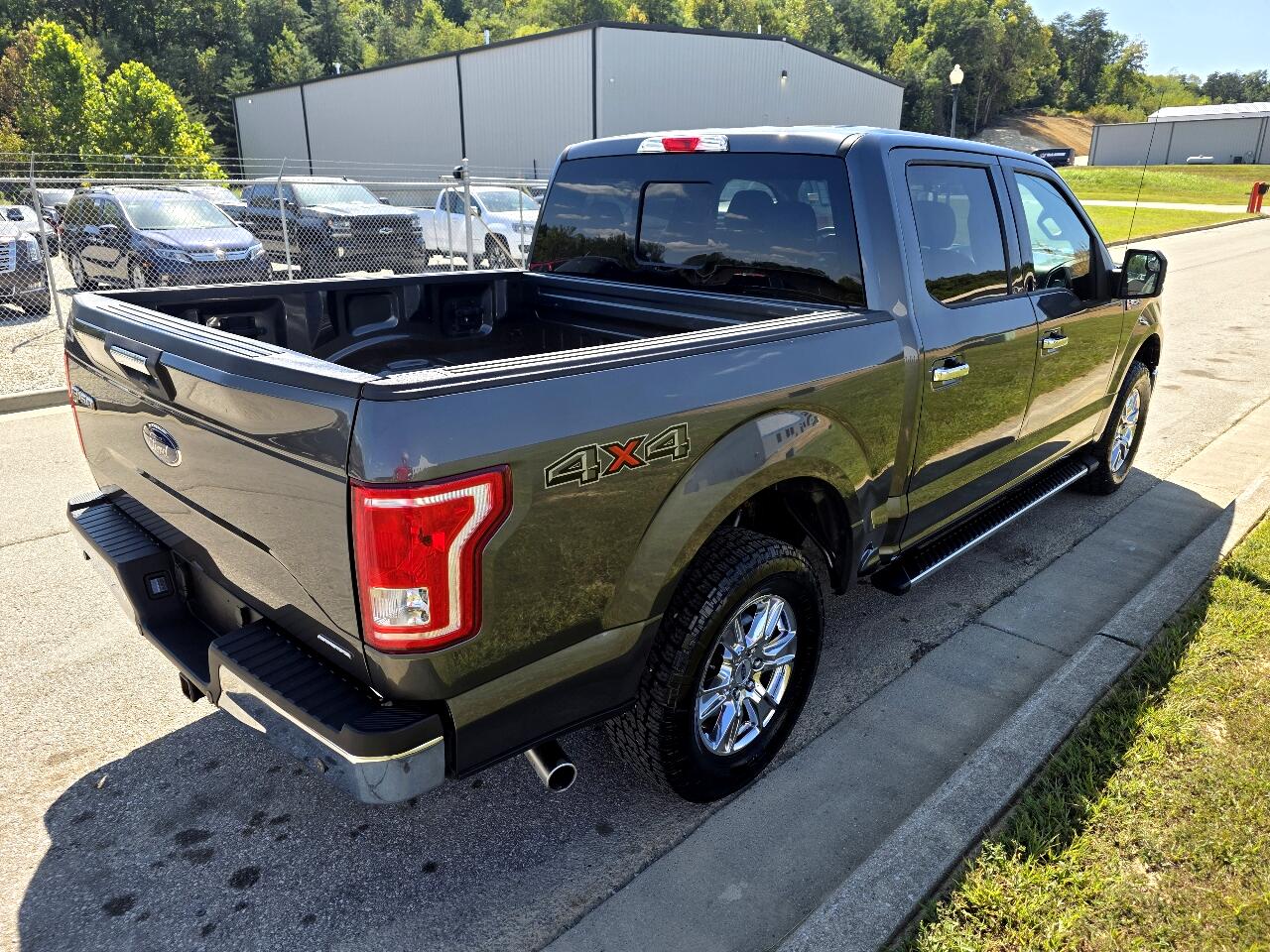 Ford F-150 4WD SuperCrew 145" XLT 2016 Ford F-150 4WD SuperCrew 145" XLT 2016