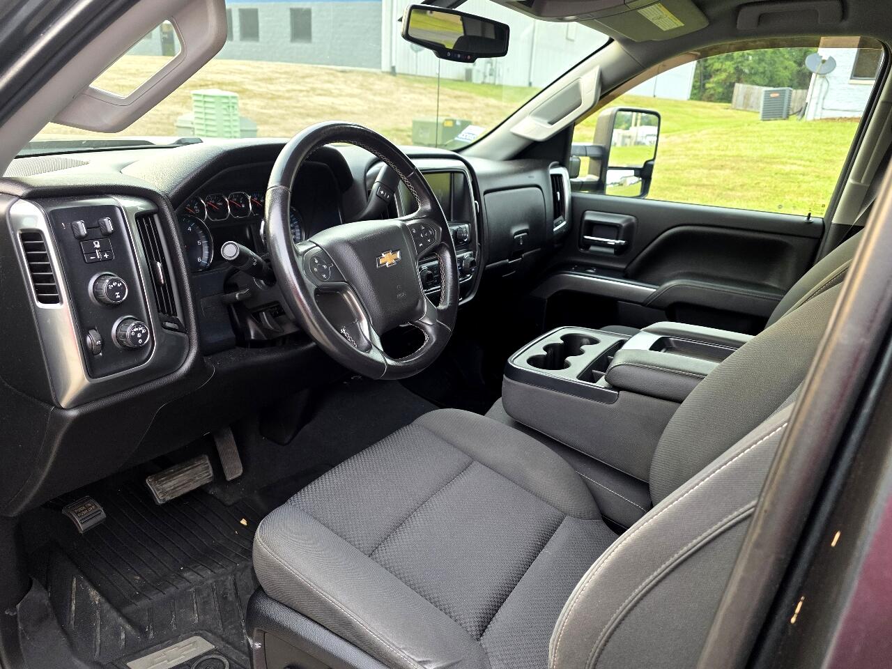 Chevrolet Silverado 2500HD 4WD Crew Cab 153.7" LT 2019 Chevrolet Silverado 2500HD 4WD Crew Cab 153.7" LT 2019