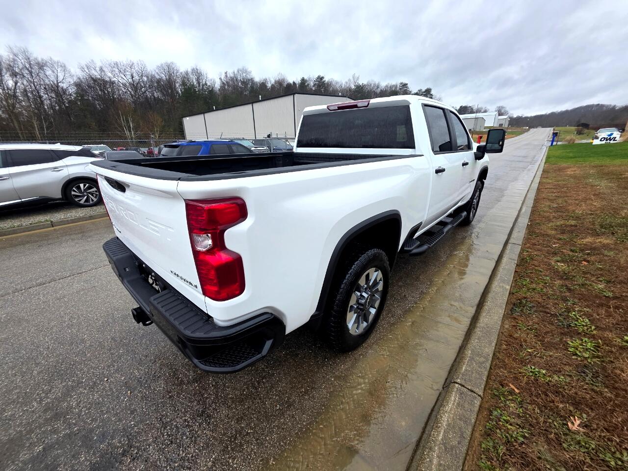 Chevrolet Silverado 2500HD Custom Crew Cab Short Box 4WD 2025