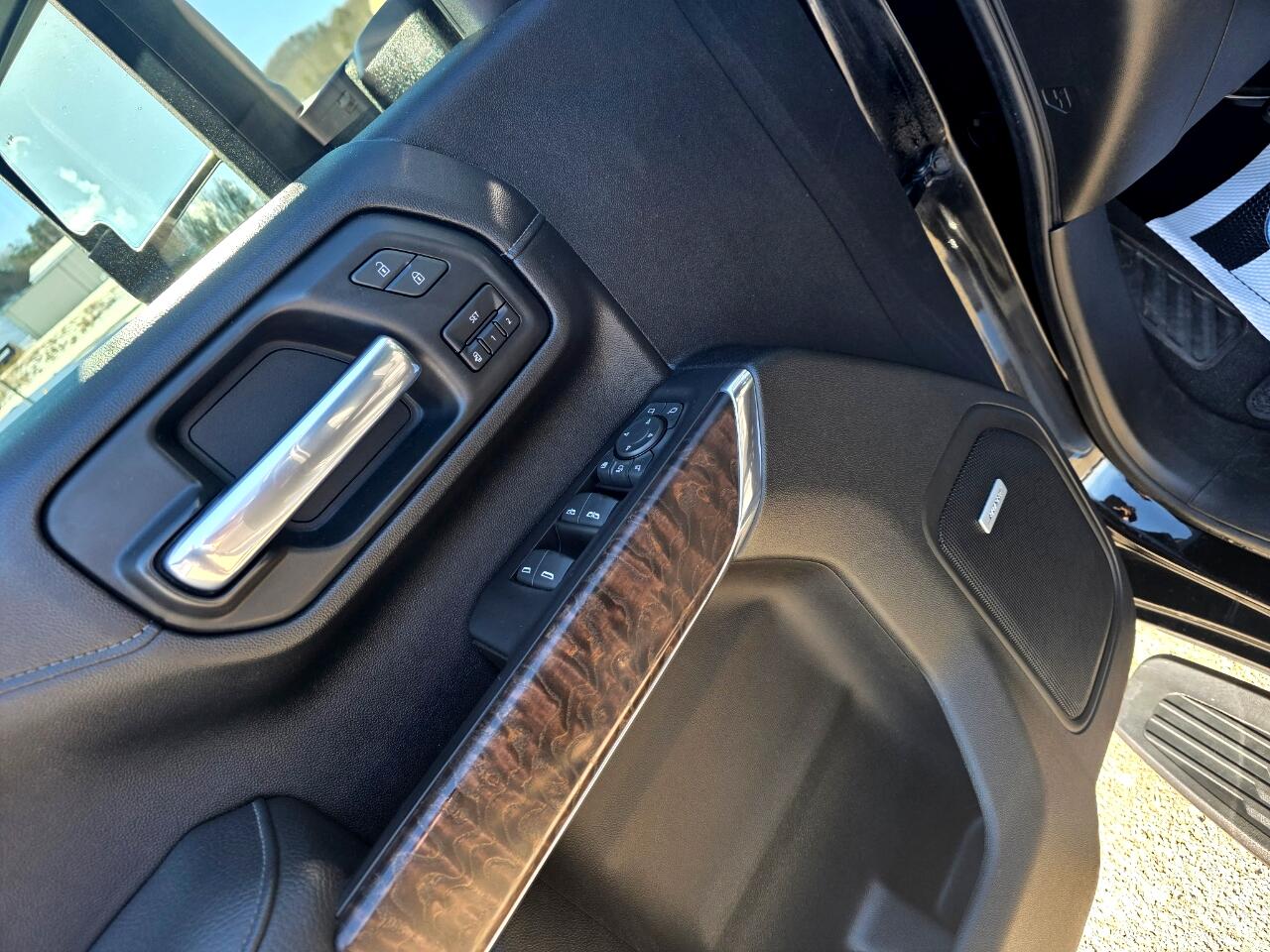 GMC Sierra 2500HD Denali Crew Cab 4WD 2020