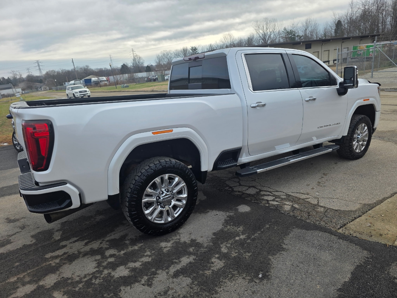 GMC Sierra 2500HD Denali Crew Cab 4WD 2020