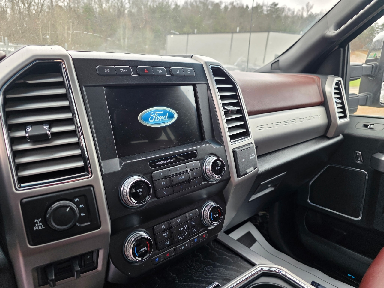 Ford F-250 SD Platinum 2017